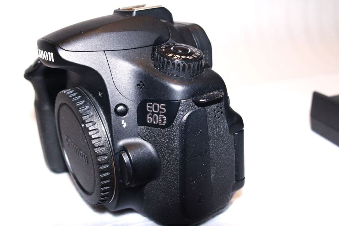 ⭐️完動品⭐️ Canon EOS60D ボディ