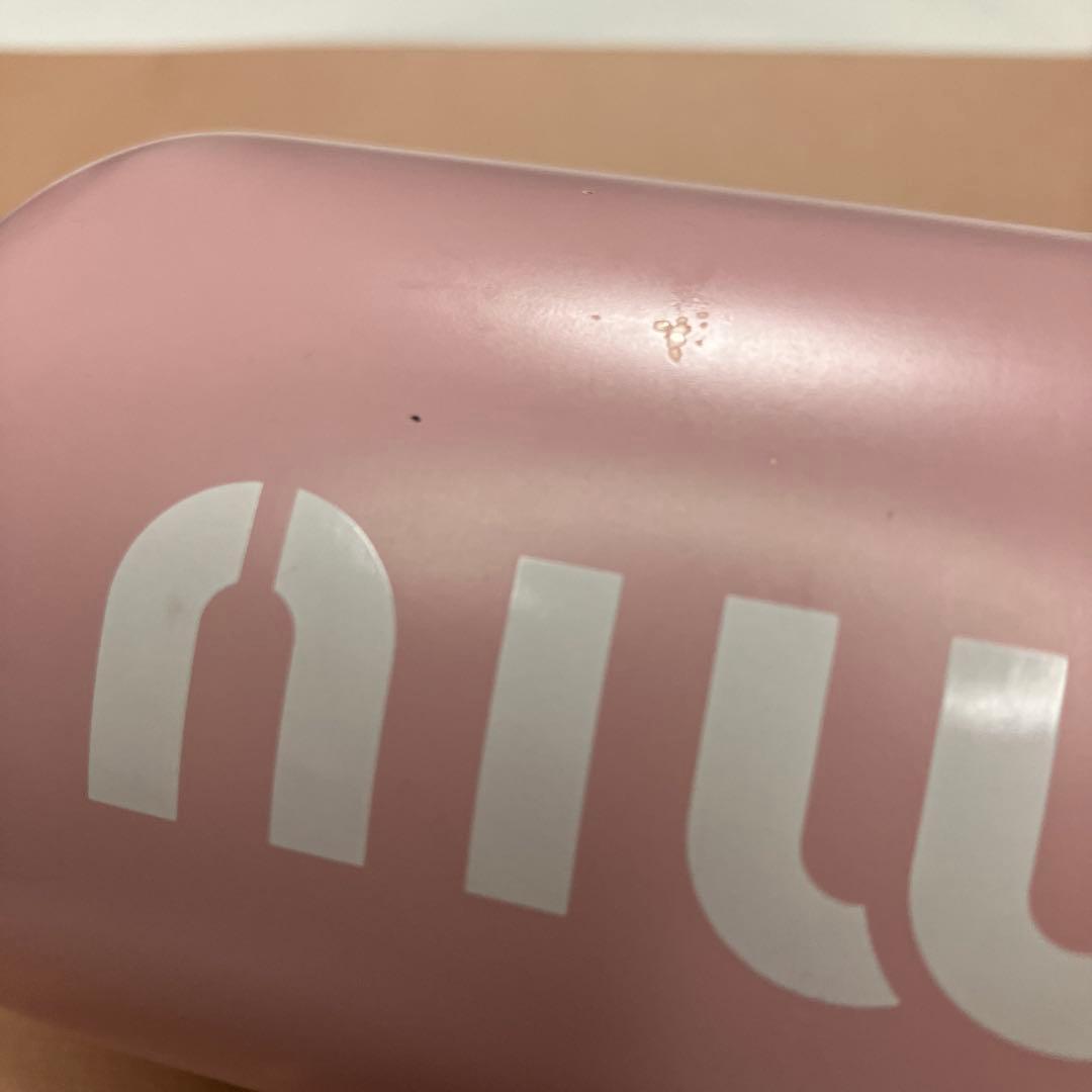 MIU MIU ロゴ入り ステンレスボトル　水筒