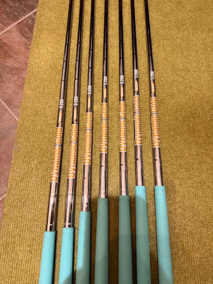 ベ*ン様 【7本】Dynamic Gold DST S200 4〜PW シャフト