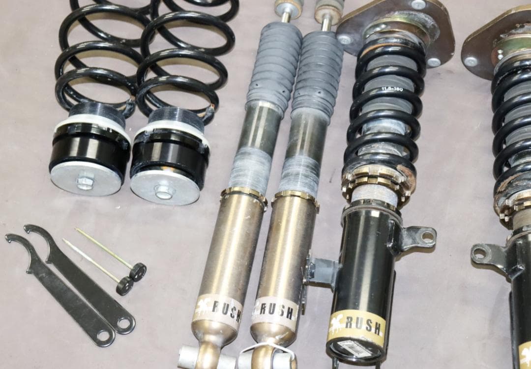 トヨタ プリウス ZVW30 ZVW35　RUSH(ラッシュ) 　車高調