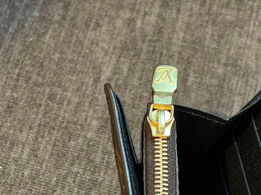 美品★正規店購入 Louis Vuitton ポルトフォイユサラ 長財布