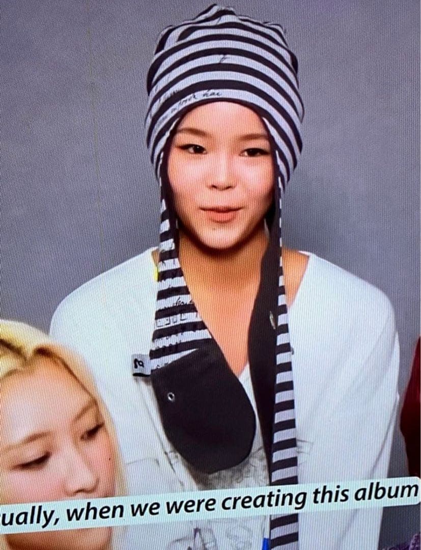 水原希子着用 xg ここな着用Grape y2kマフラー　ビーニー ボーダー