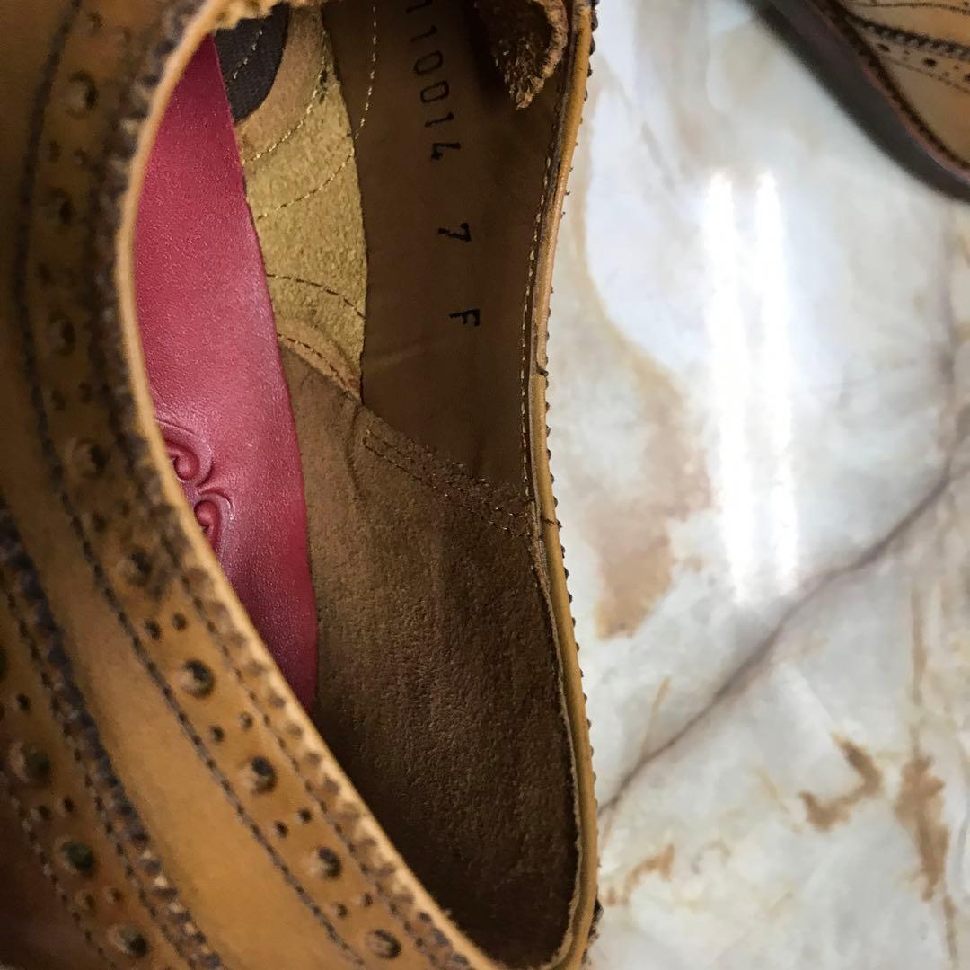 グレンソンウイングチップ革靴。新品未使用サイズ7。