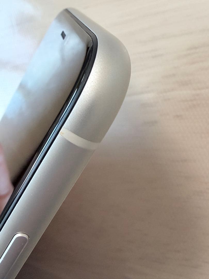 Apple iPhone XR 64GB ホワイト 本体　SIMフリー