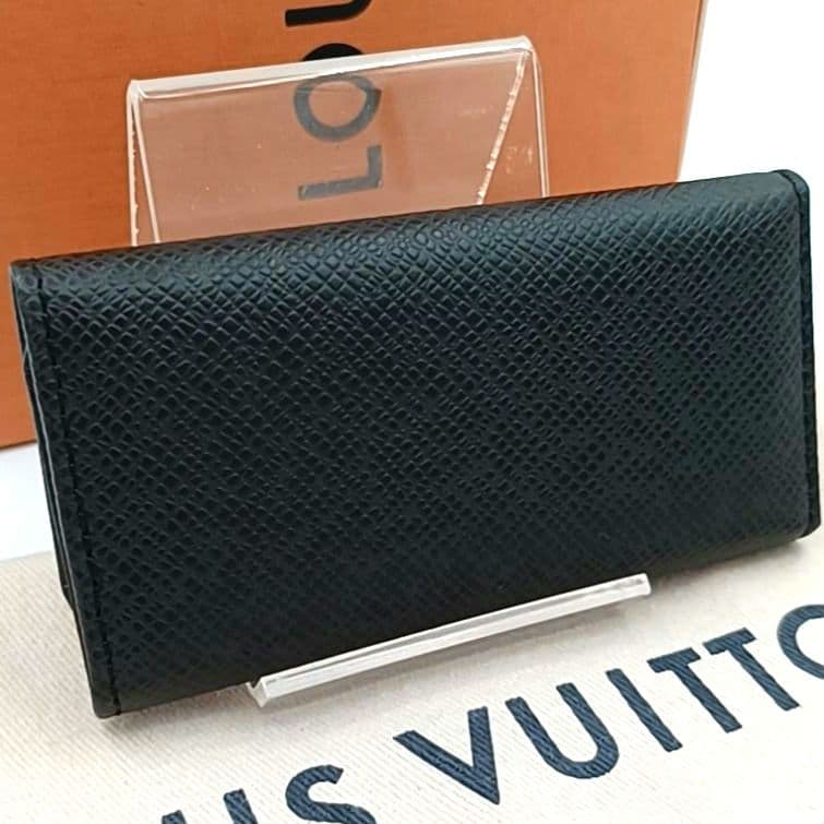 ルイヴィトン タイガ　ミュルティクレ4　キーケース　ノワール　ブラック