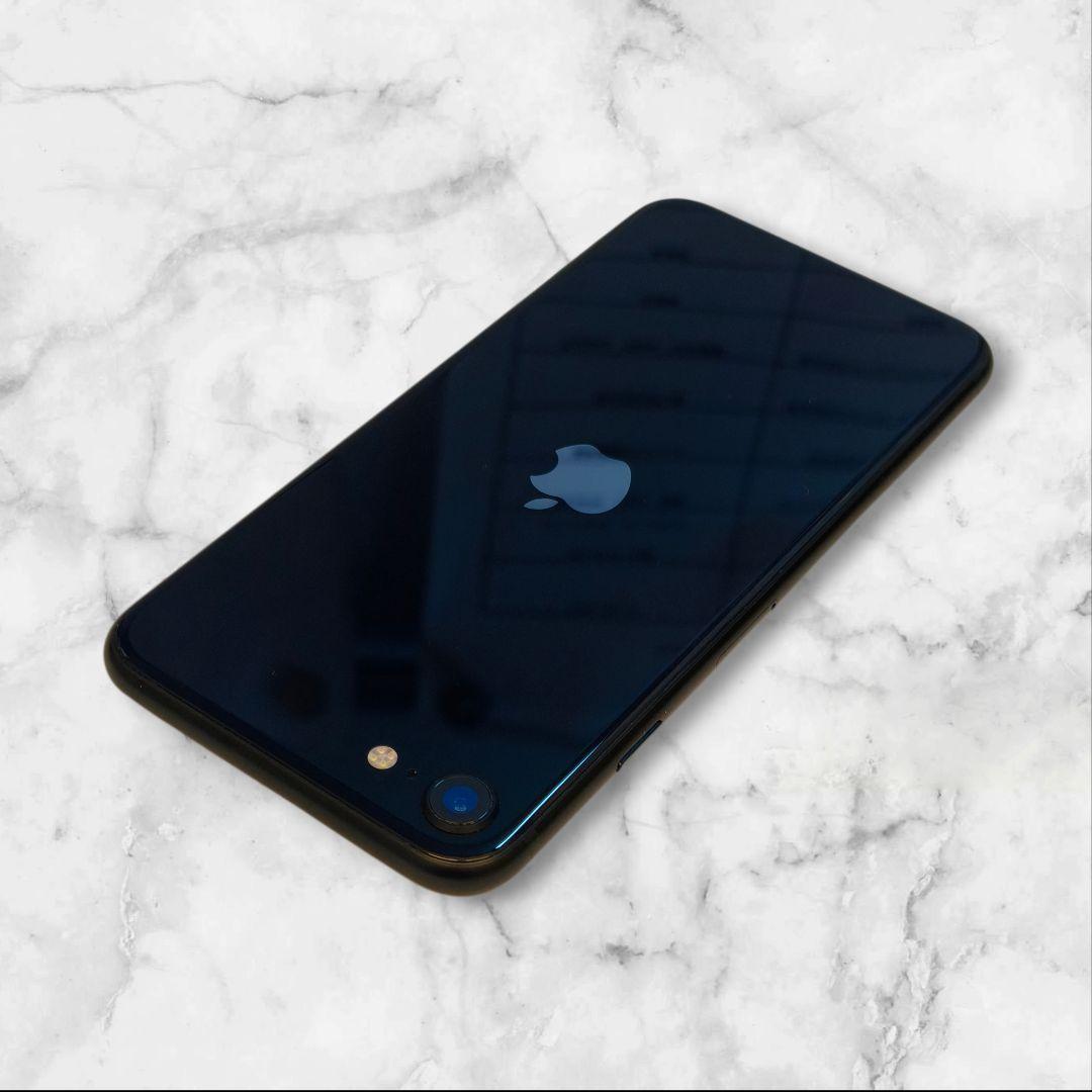 バッテリー100% iPhone SE 第3世代 64GB 5