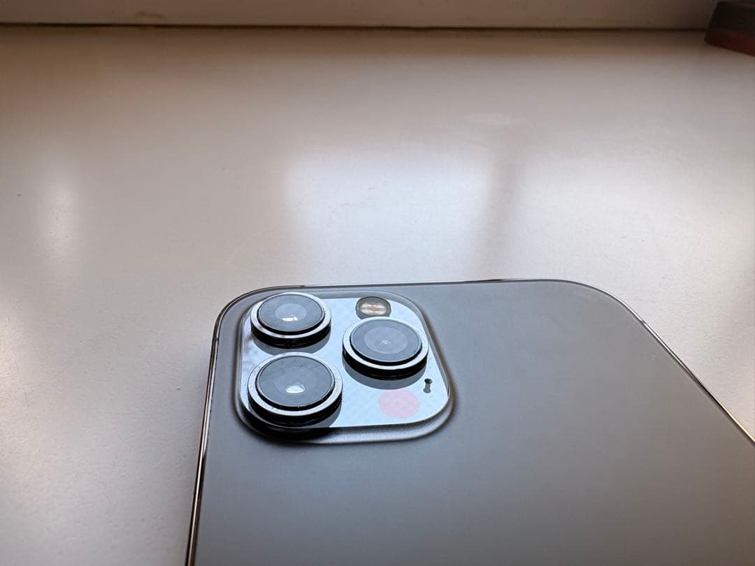 K*n様 iPhone 12 Pro Max 512GB（グラファイト） 美品