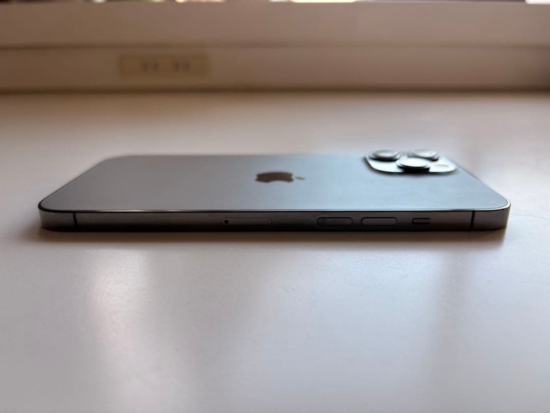 K*n様 iPhone 12 Pro Max 512GB（グラファイト） 美品