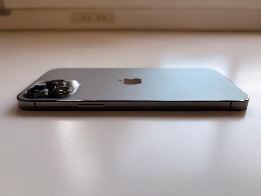 K*n様 iPhone 12 Pro Max 512GB（グラファイト） 美品