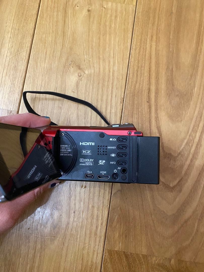 美品JVCビデオカメラ　GZ-HM199