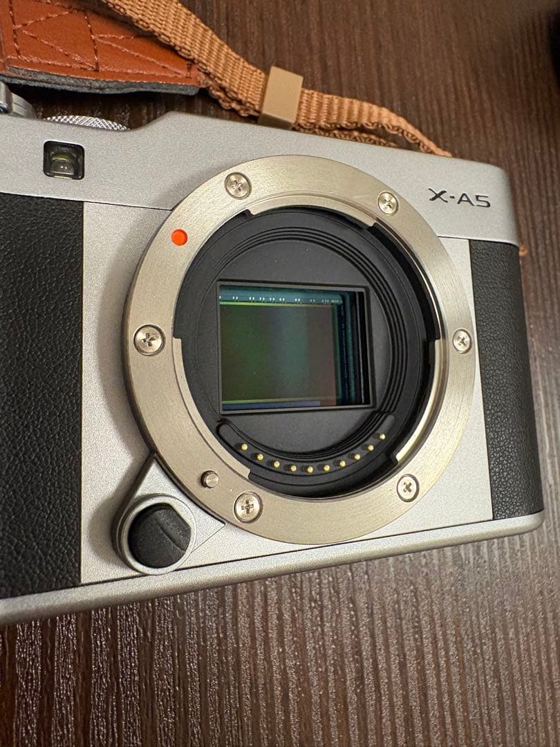 FUJIFILM X-A5 ミラーレス一眼カメラ 本体とレンズセット