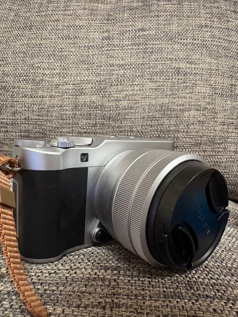 FUJIFILM X-A5 ミラーレス一眼カメラ 本体とレンズセット