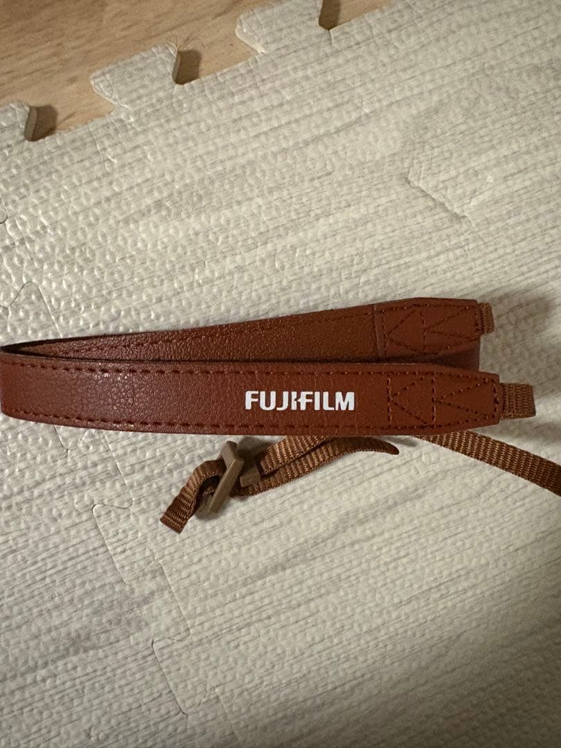 FUJIFILM X-A5 ミラーレス一眼カメラ 本体とレンズセット