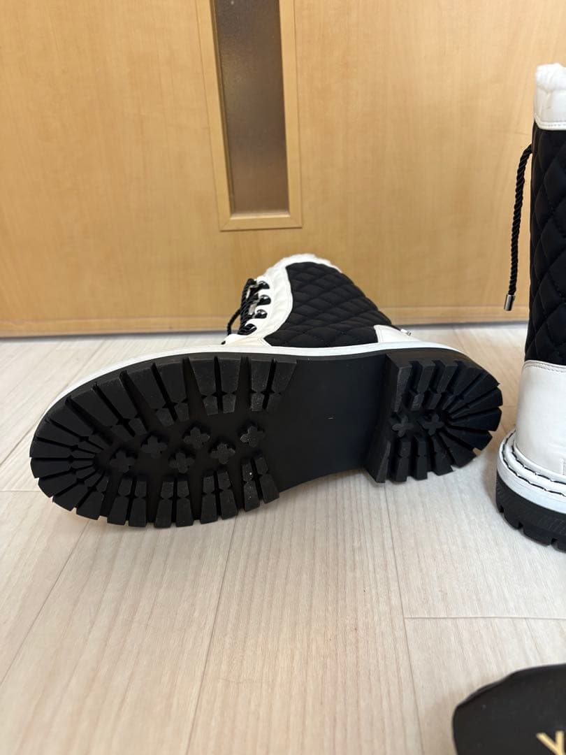 YELLO キルティングショートブーツ