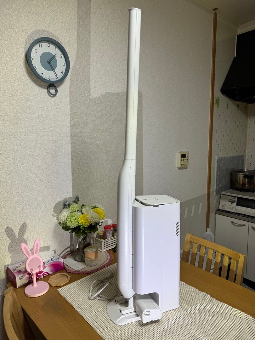 【送料無料】パナソニック コードレス 掃除機 MC-NS100K 2023年製