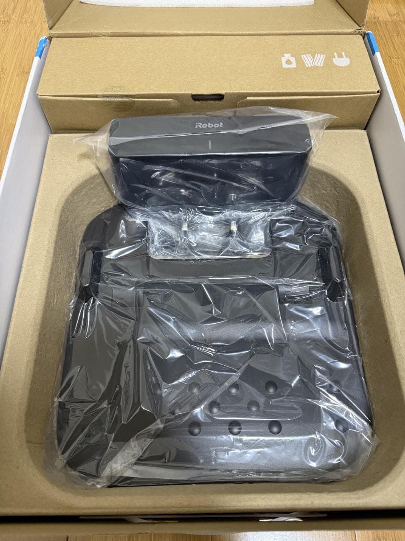 【たーきー】iRobot Braava jet m6 本体　【本体新品！】