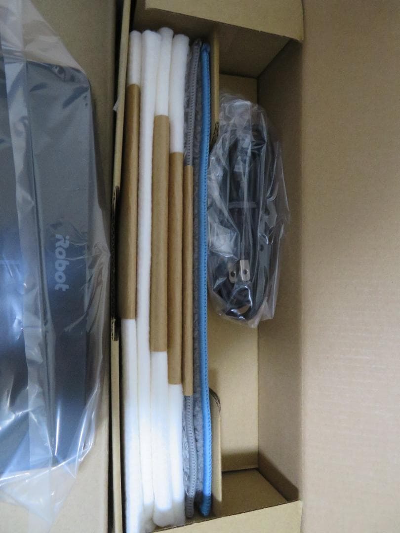 【たーきー】iRobot Braava jet m6 本体　【本体新品！】