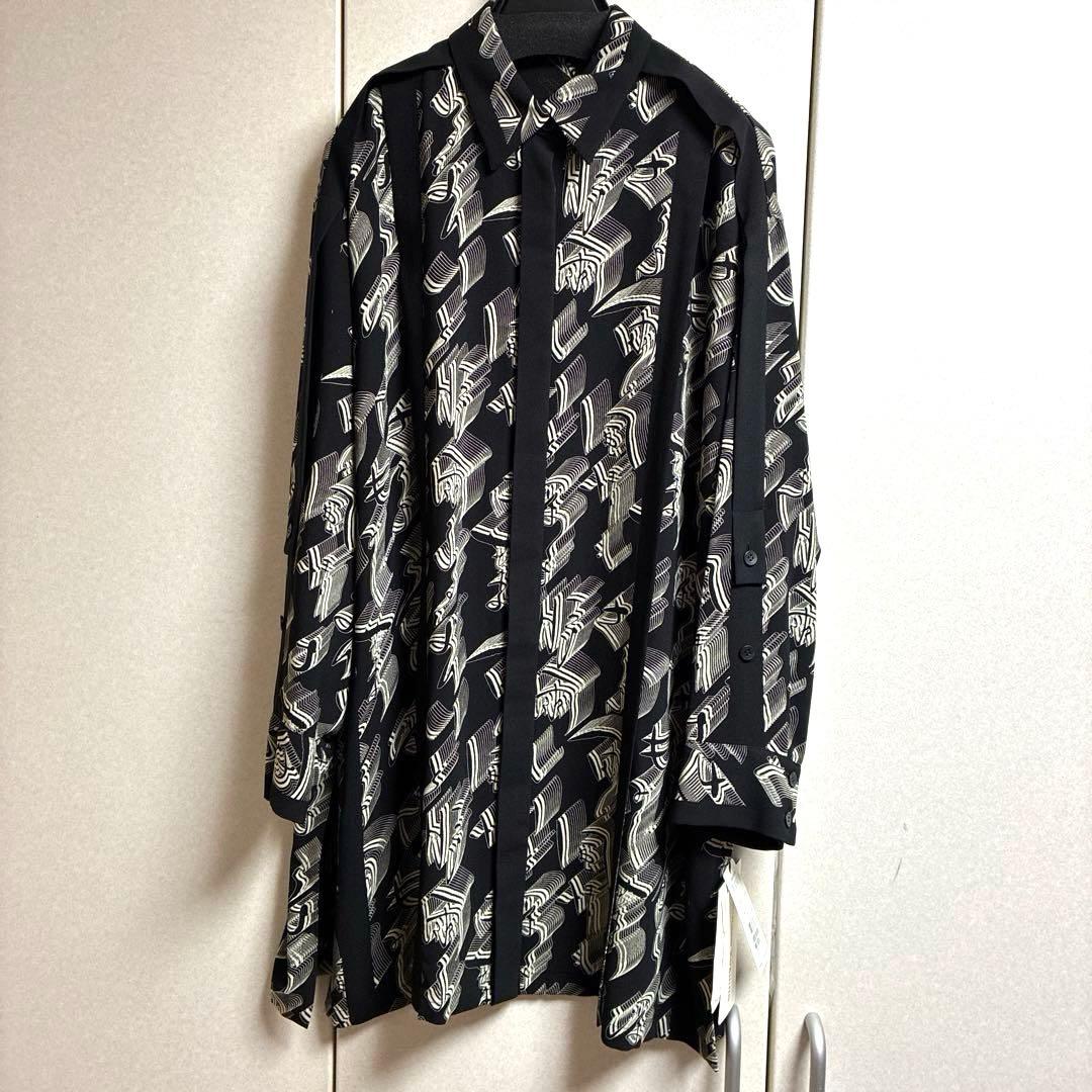 タグ付き新品未使用　ヒロココシノ　黒と白の長袖シャツワンピース