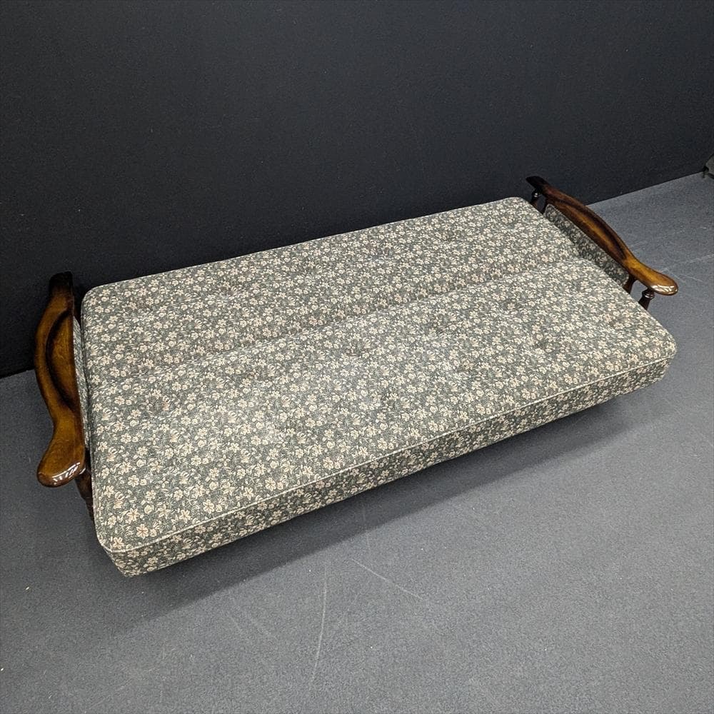 カリモク　コロニアル　ソファーベット　トリプルソファ　三人掛け　リビング　ベット