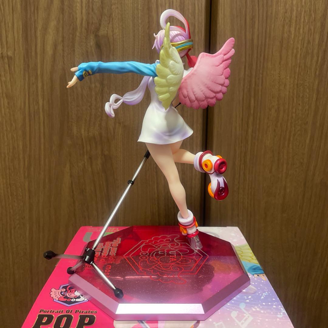 ワンピース　POP 世界の歌姫　ウタ　フィギュア