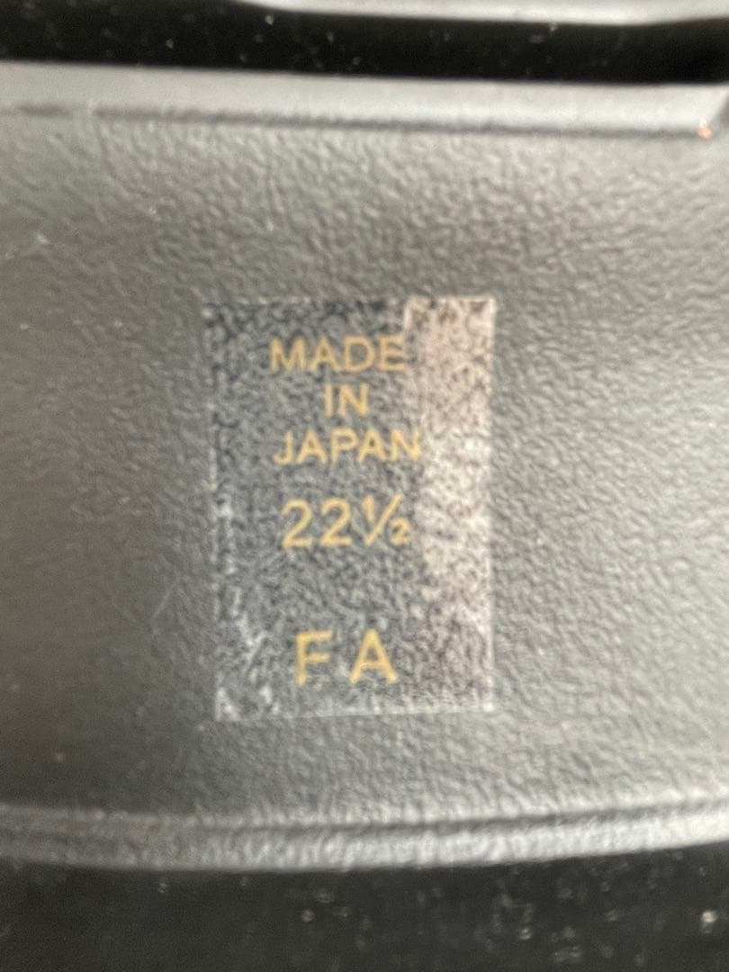 DIANA ビジュー付きブラックローファー