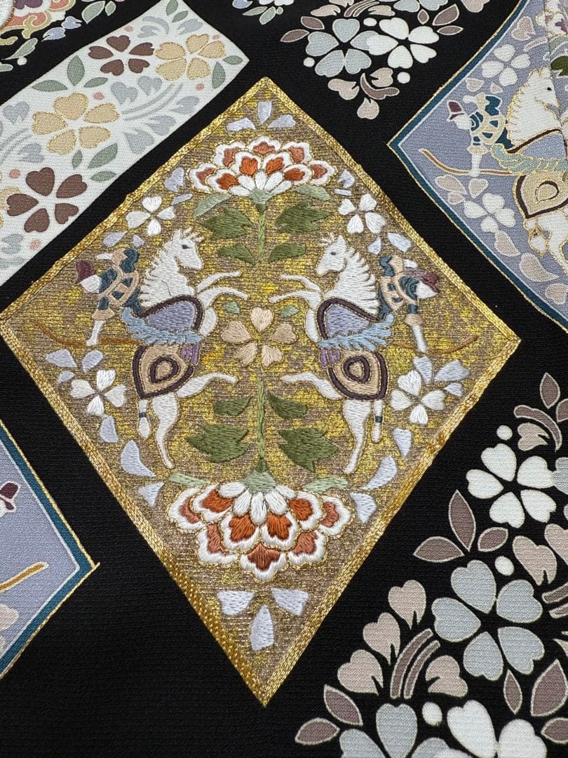 刺繍黒留袖しつけ付き北出与三郎本袋帯