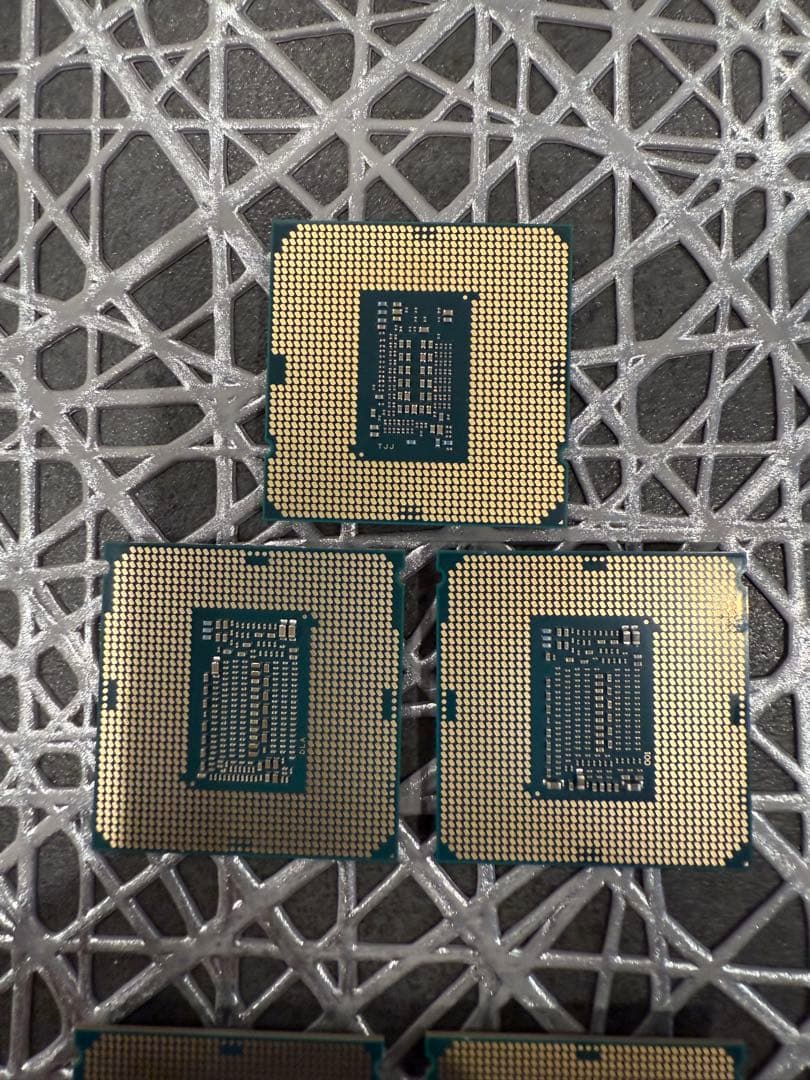 Intel core i7 9700、8700、i5 10505、7500×4