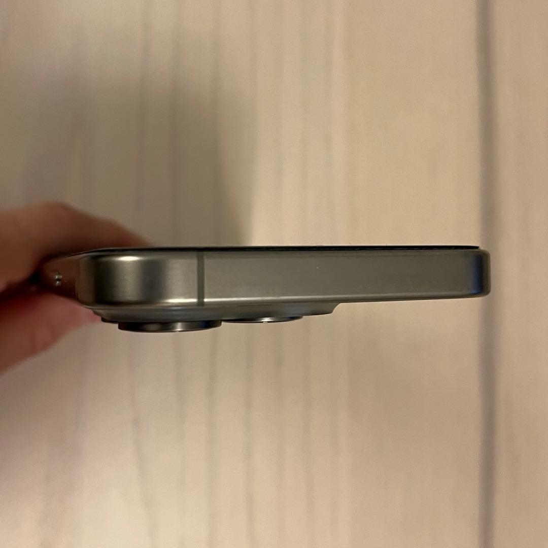 美品 iPhone 15 Pro 128GB ナチュラルチタニウム｜SIMフリー