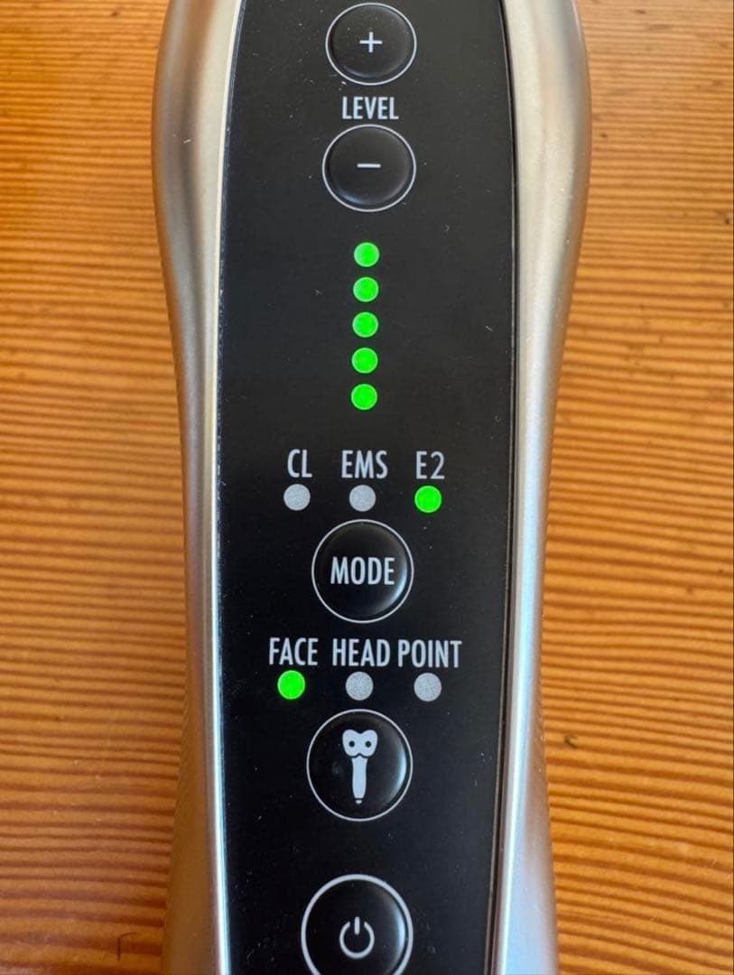 direia ZERU 美顔器 EMS機能付き