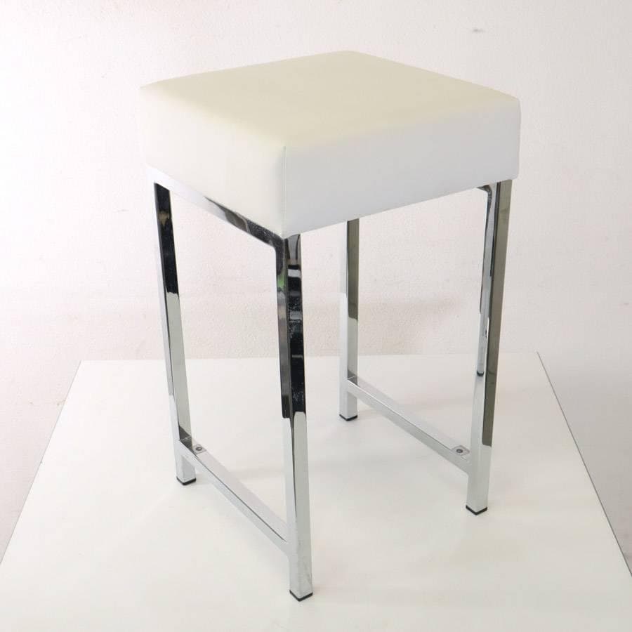 値下げカッシーナイクスシー取扱 ドイツ製 デコワルター レザースツール ホワイト