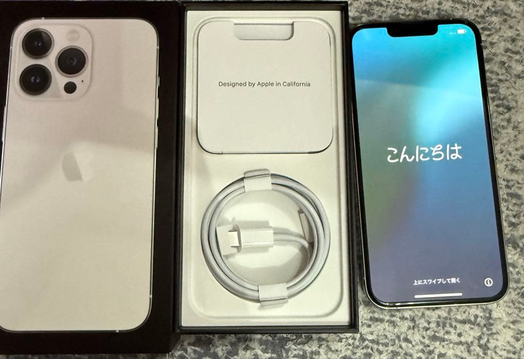 美品‼︎早い物勝ち☻香港版 iphone 13pro 256GB シルバー