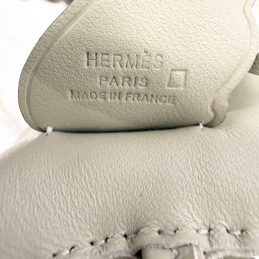 【新品未使用】エルメス ロデオペガサス タッチ PMチャーム 白系 W刻印