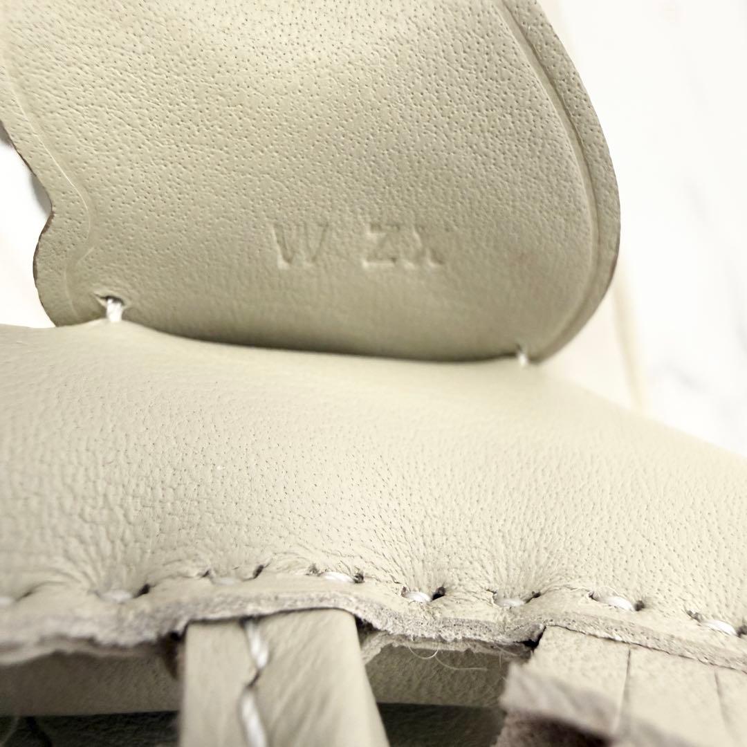 【新品未使用】エルメス ロデオペガサス タッチ PMチャーム 白系 W刻印