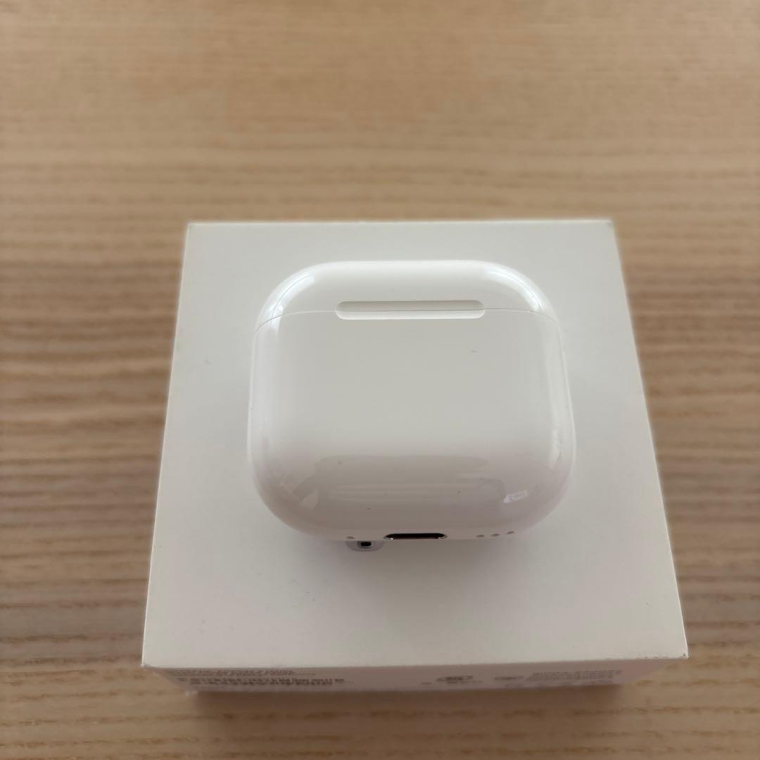 【美品】【ノイキャンあり】airpods 4