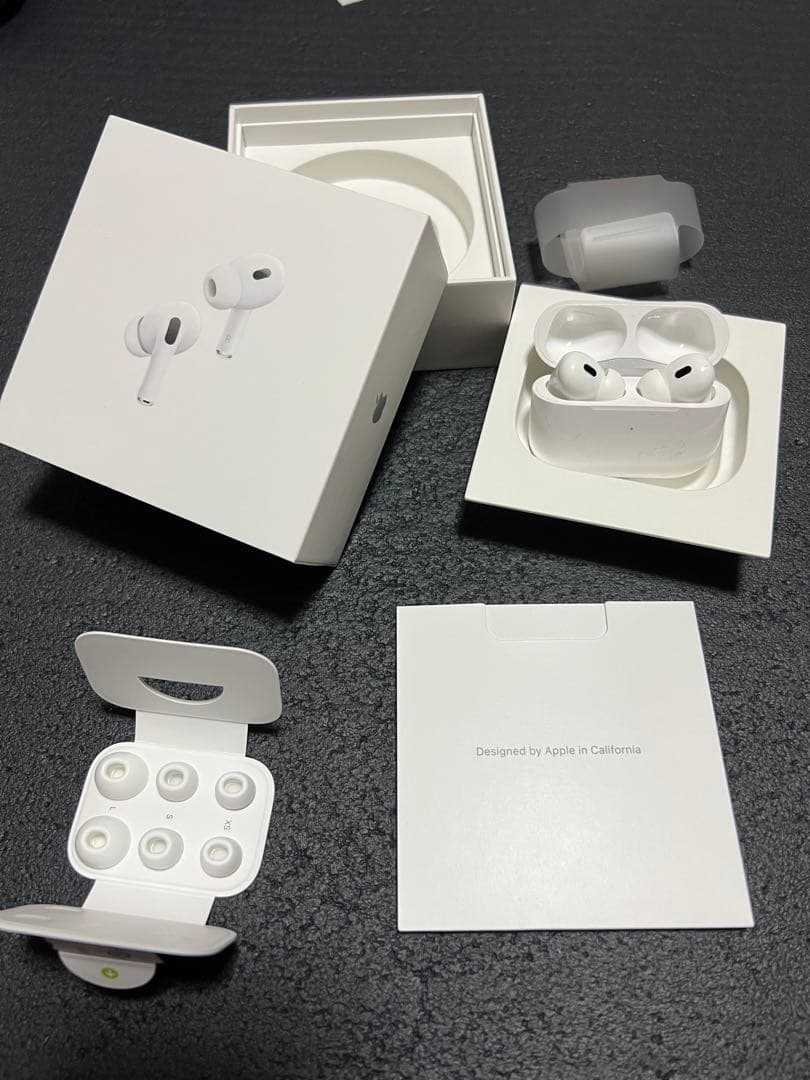 AirPods Pro 2 第二世代 本体 充電ケース付き　ジャンク品