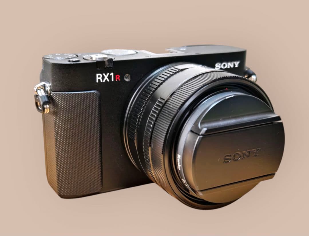 SONY RX1R III DSC-RX1RM3　サムレスト・ケースおまけ