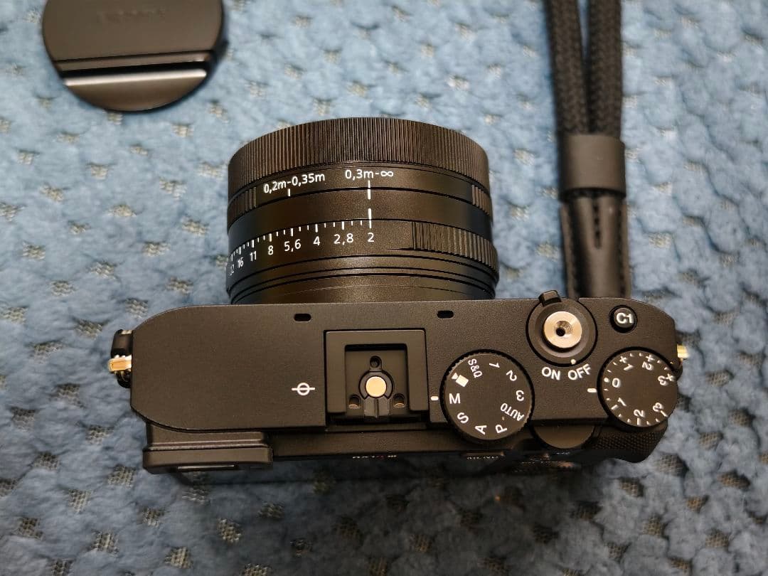 SONY RX1R III DSC-RX1RM3　サムレスト・ケースおまけ