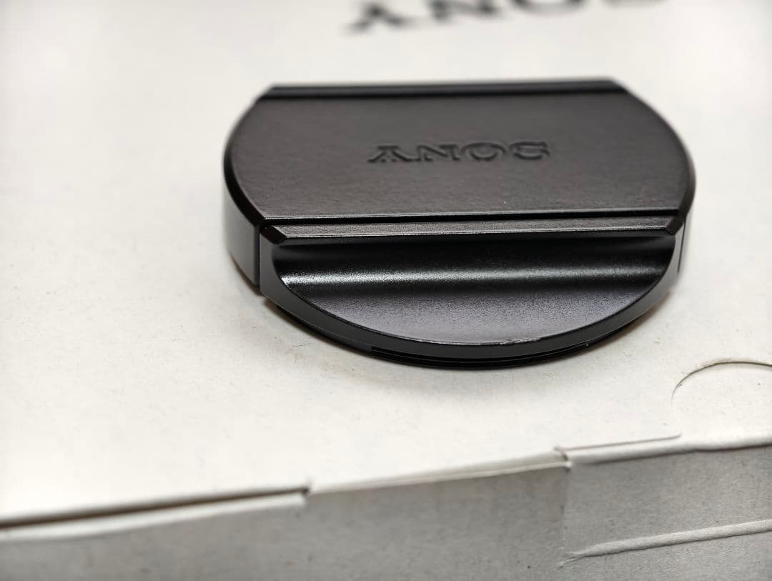 SONY RX1R III DSC-RX1RM3　サムレスト・ケースおまけ