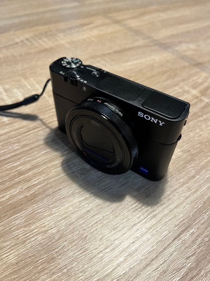 値下げしました！　Cyber-shot DSC-RX100M5A