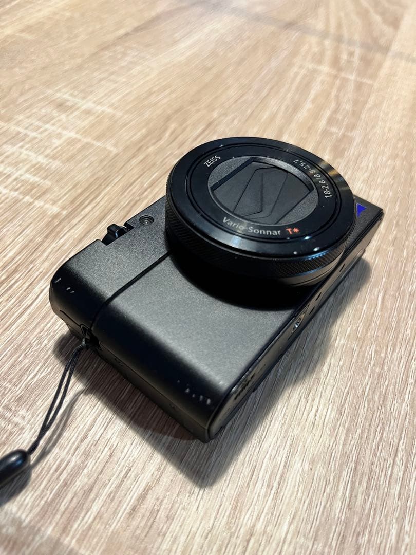 値下げしました！　Cyber-shot DSC-RX100M5A