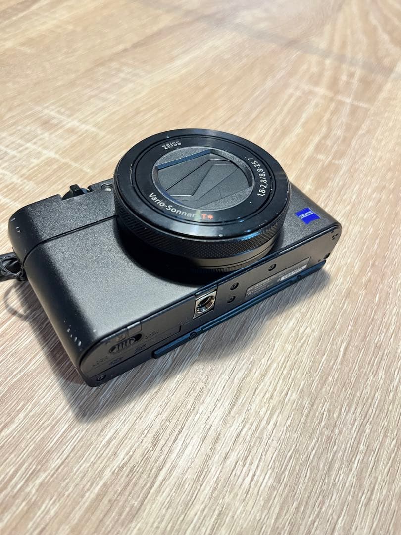 値下げしました！　Cyber-shot DSC-RX100M5A