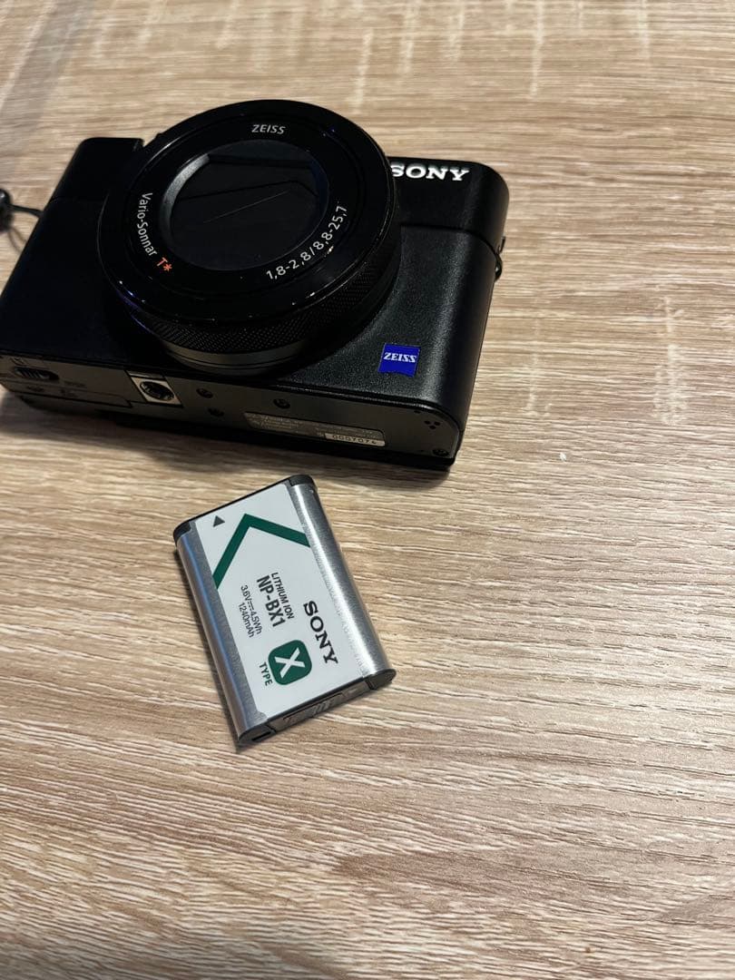 値下げしました！　Cyber-shot DSC-RX100M5A