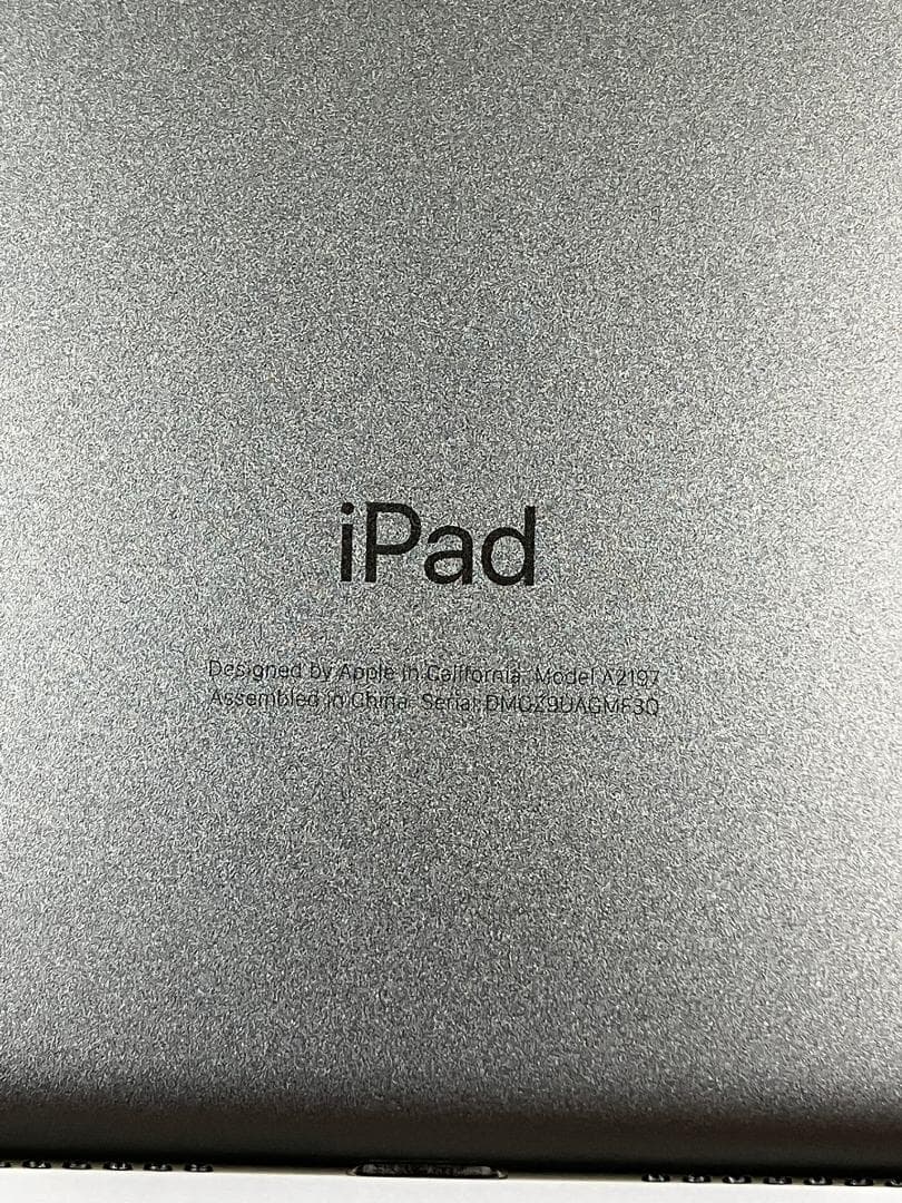 iPad 第7世代　128GB ゴールド　Wi-Fiモデル　中古品