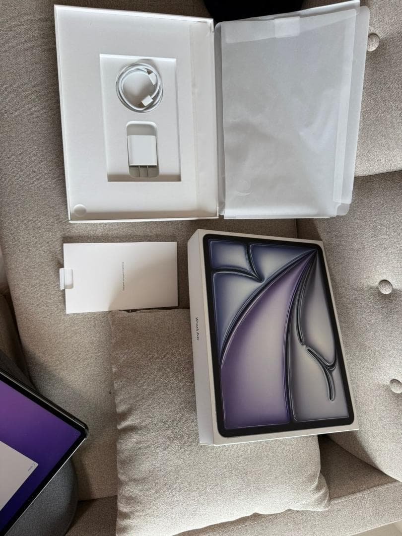 iPad Air 13\" M2 128GB + MOFTケース