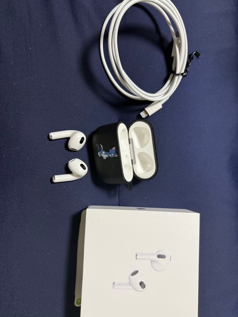 AirPods3 本体 ホワイト 充電ケース付き