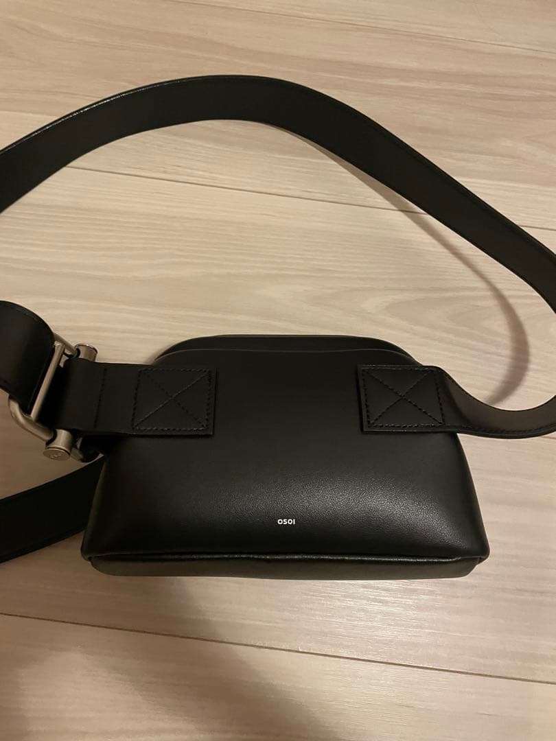 【美品】OSOI オソイ TONI MINI レザーショルダーバッグ