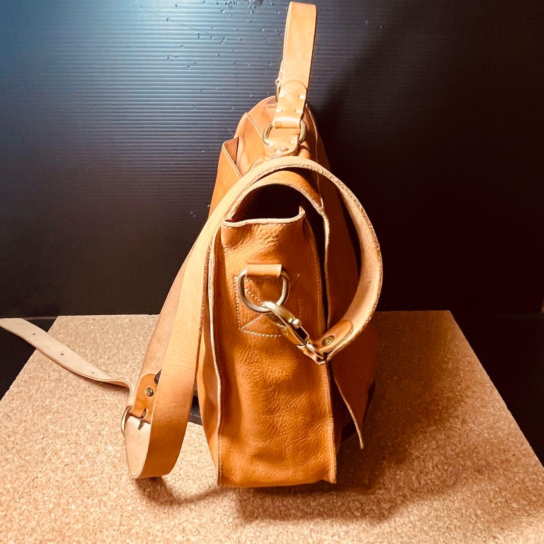 ILBiSONTEレザー本革メンズ2wayショルダーハンドバッグ／ブラウン