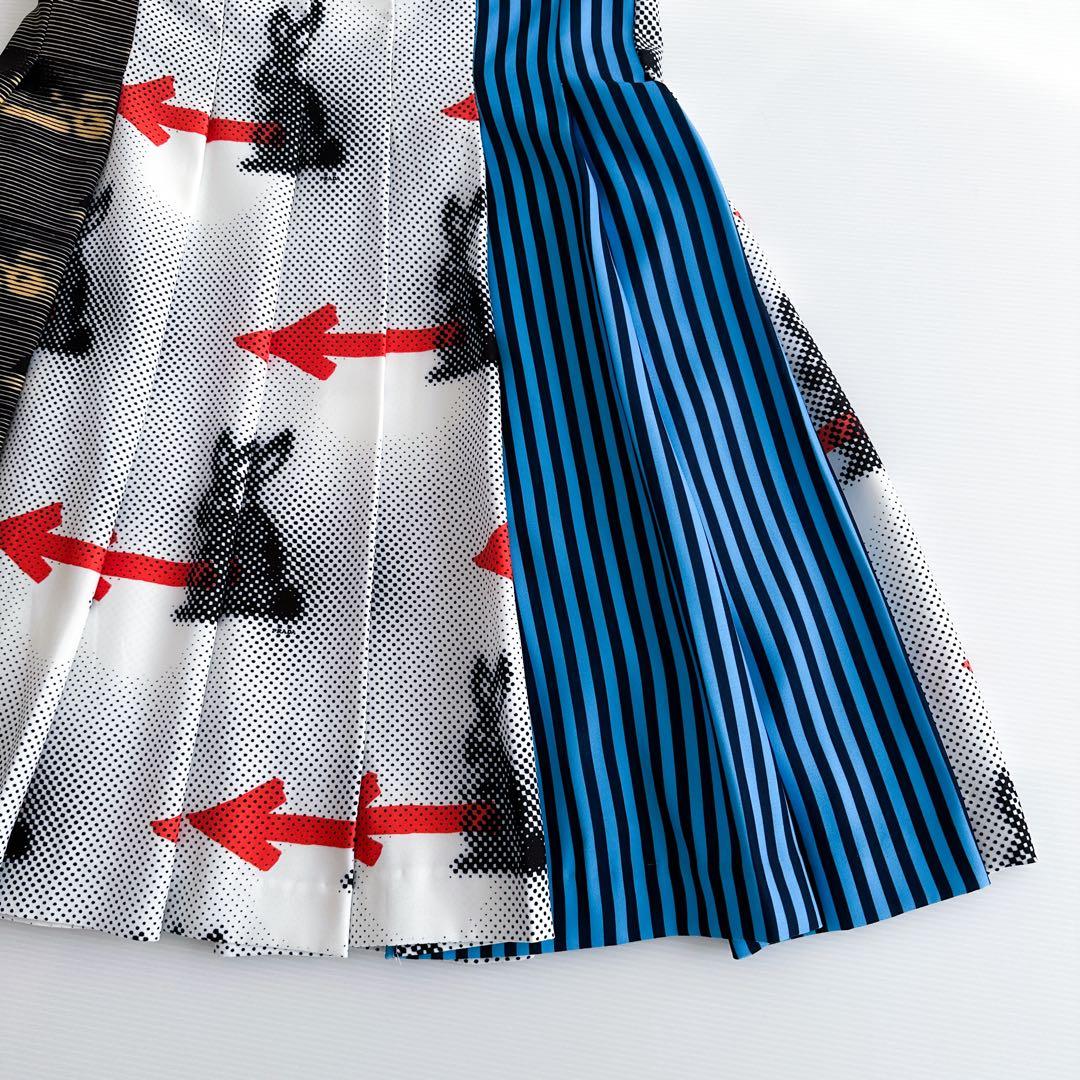 PRADA / ラビット柄 プリーツスカート うさぎ 矢印 総柄 ホワイト