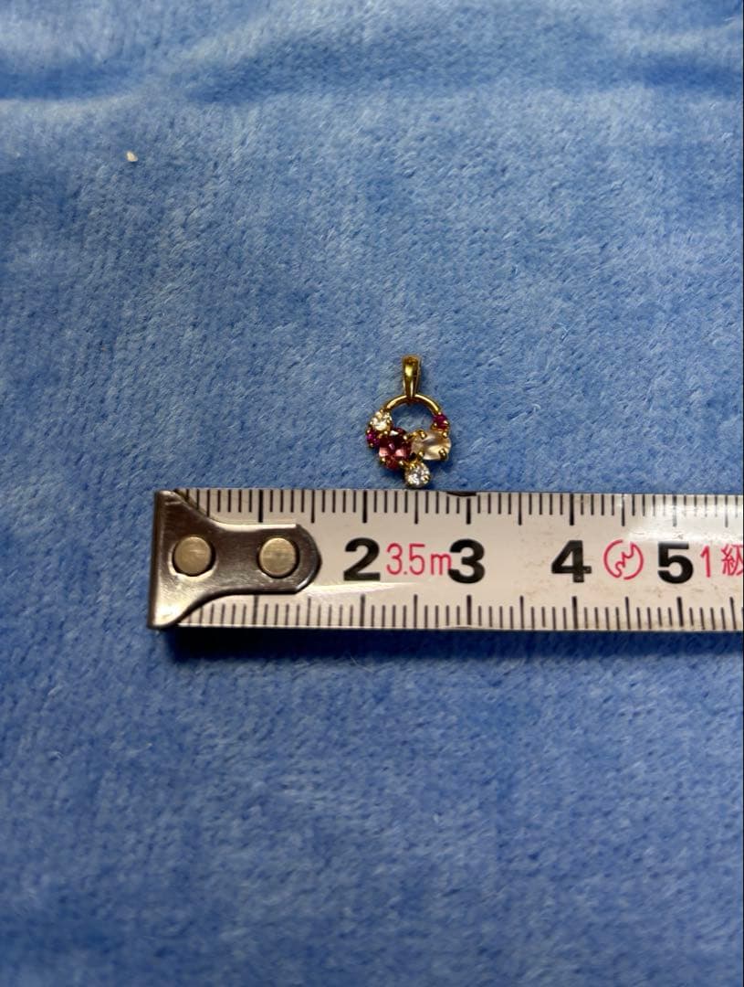 18金イエローゴールド 花モチーフ チャーム