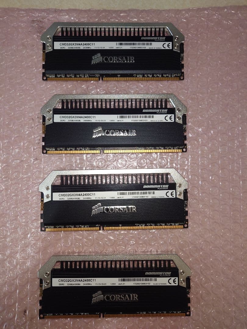メモリー corsair dominator platinum 32GB DDR3